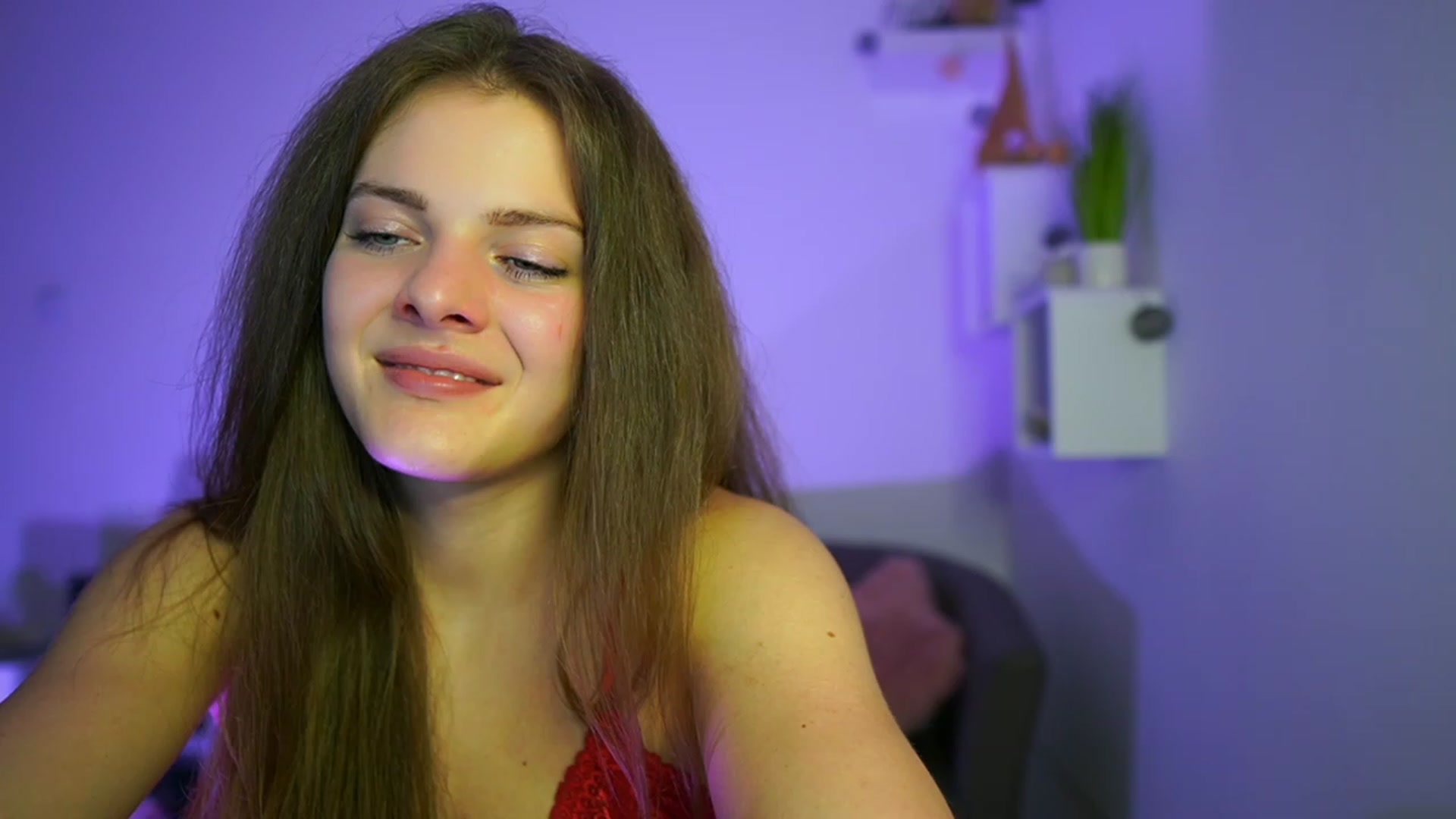 Gallery image thumbnail from Elly_Malkova_'s myfreecams stream on, 06/03/2023, 23:10 image 19 of 20