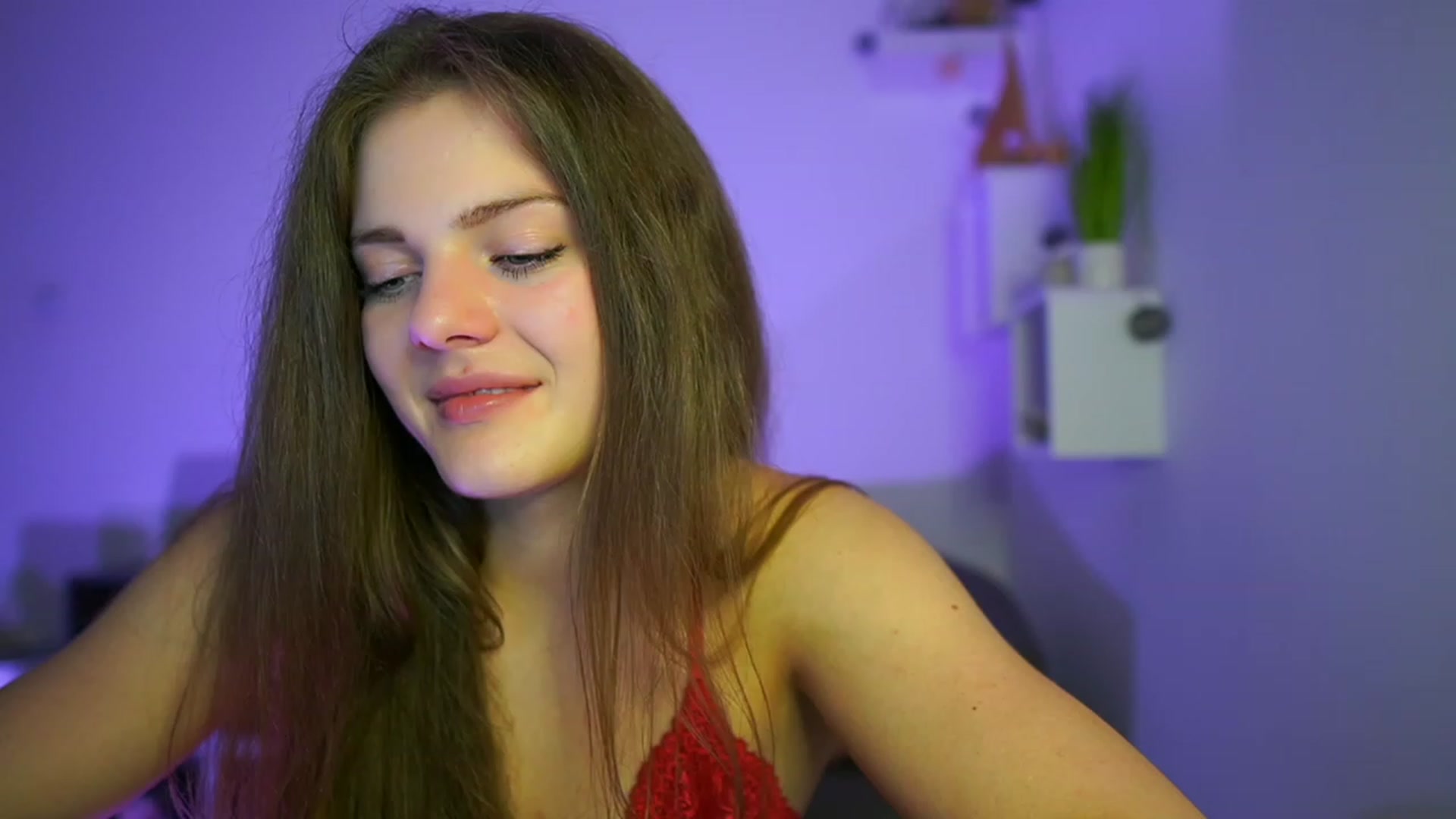 Gallery image thumbnail from Elly_Malkova_'s myfreecams stream on, 06/03/2023, 23:10 image 1 of 20
