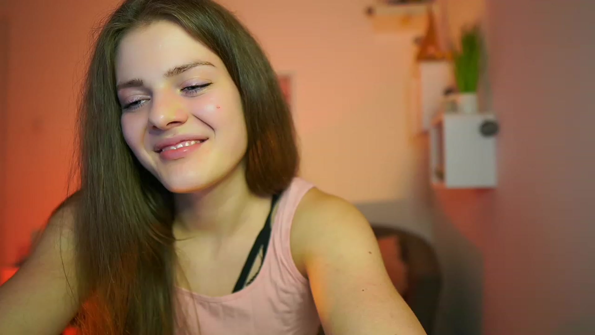 Gallery image thumbnail from Elly_Malkova_'s myfreecams stream on, 06/04/2023, 18:52 image 9 of 20