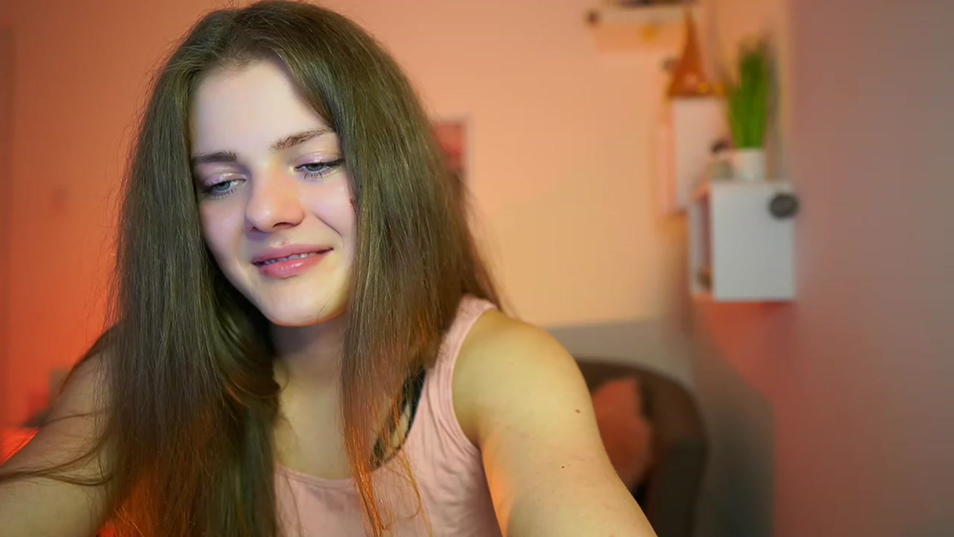 Gallery image thumbnail from Elly_Malkova_'s myfreecams stream on, 06/04/2023, 18:52 image 14 of 20