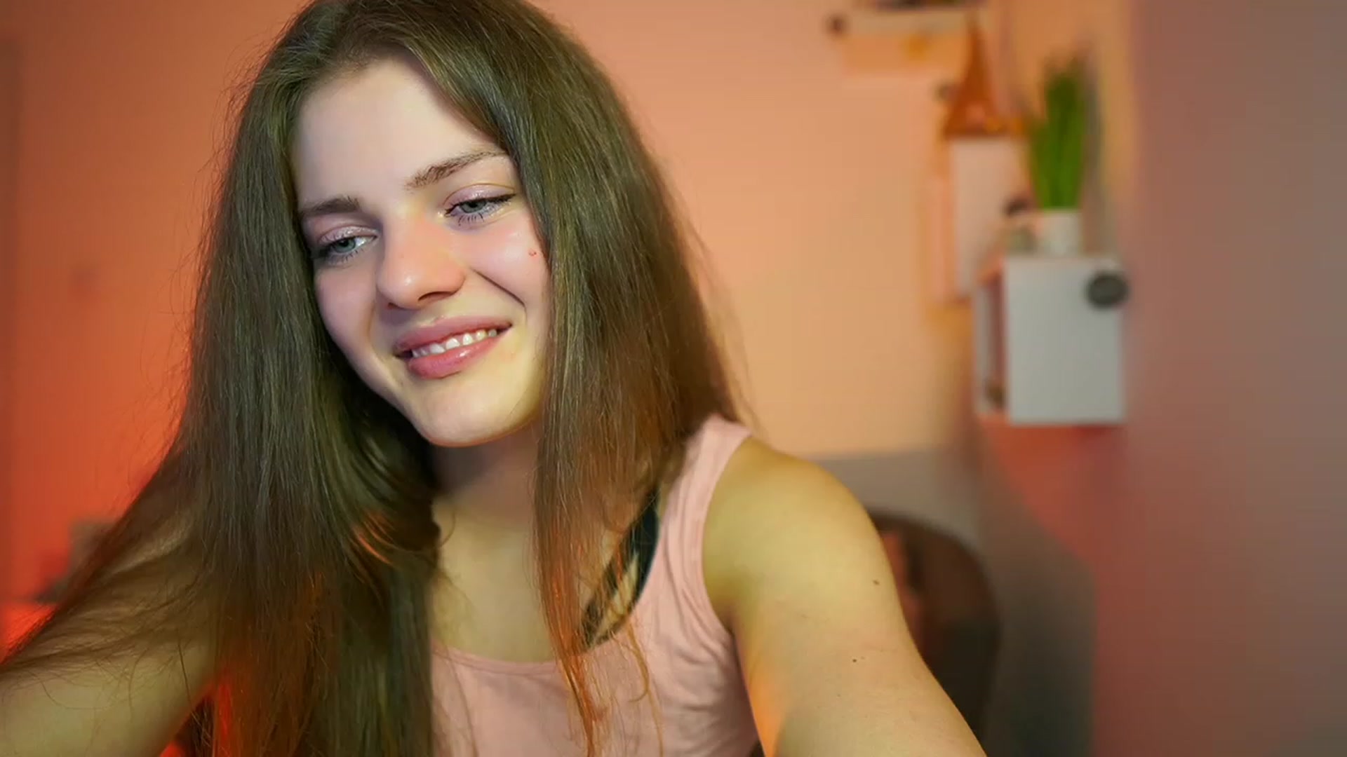 Gallery image thumbnail from Elly_Malkova_'s myfreecams stream on, 06/04/2023, 18:52 image 12 of 20