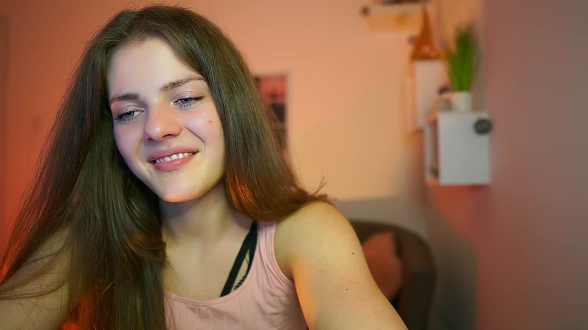 Gallery image thumbnail from Elly_Malkova_'s myfreecams stream on, 06/04/2023, 18:52 image 15 of 20