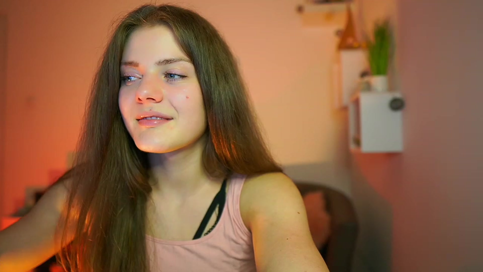 Gallery image thumbnail from Elly_Malkova_'s myfreecams stream on, 06/04/2023, 18:52 image 16 of 20