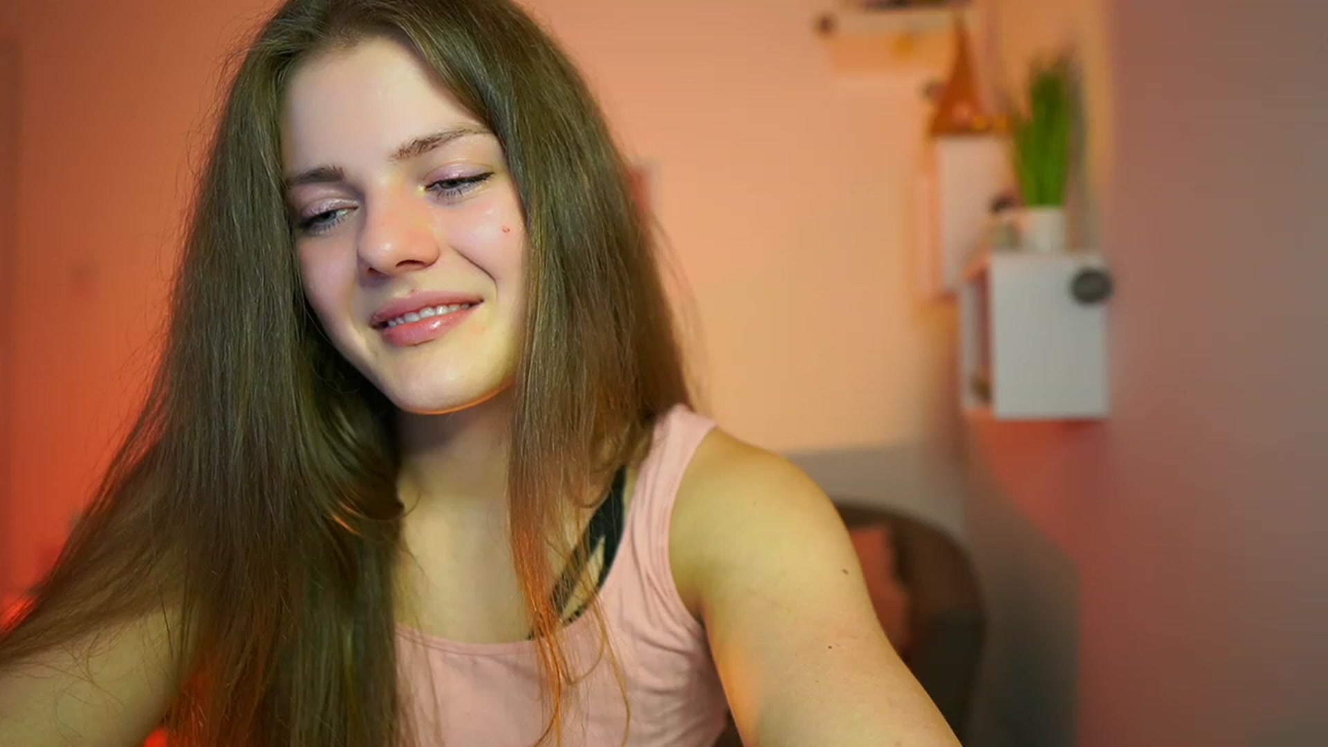 Gallery image thumbnail from Elly_Malkova_'s myfreecams stream on, 06/04/2023, 18:52 image 11 of 20