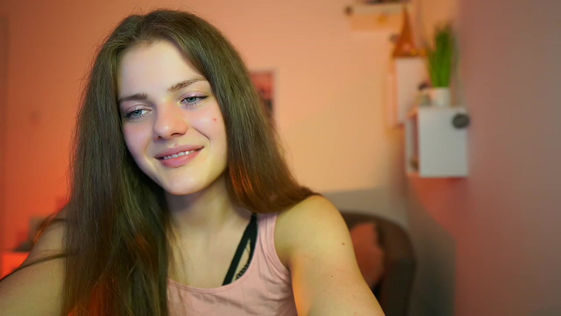 Gallery image thumbnail from Elly_Malkova_'s myfreecams stream on, 06/04/2023, 18:52 image 17 of 20