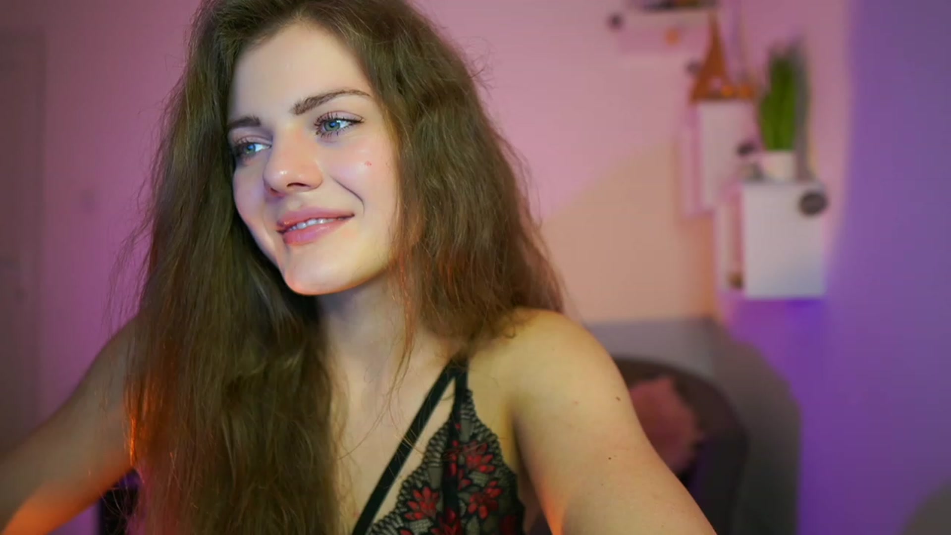 Gallery image thumbnail from Elly_Malkova_'s myfreecams stream on, 06/06/2023, 20:09 image 17 of 20