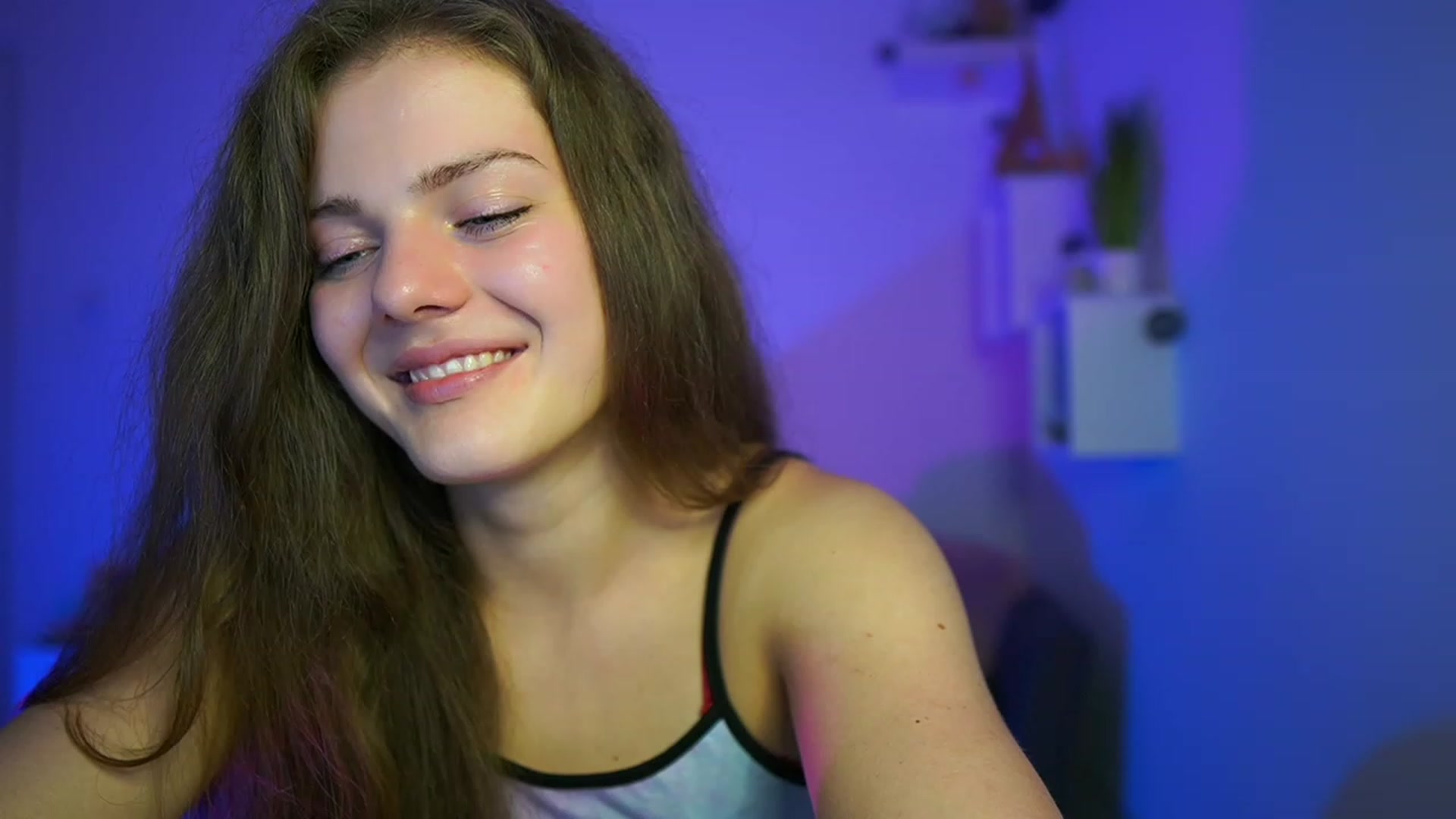 Gallery image thumbnail from Elly_Malkova_'s myfreecams stream on, 06/07/2023, 20:26 image 12 of 20
