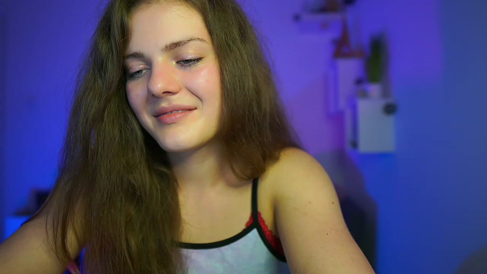 Gallery image thumbnail from Elly_Malkova_'s myfreecams stream on, 06/07/2023, 20:26 image 8 of 20