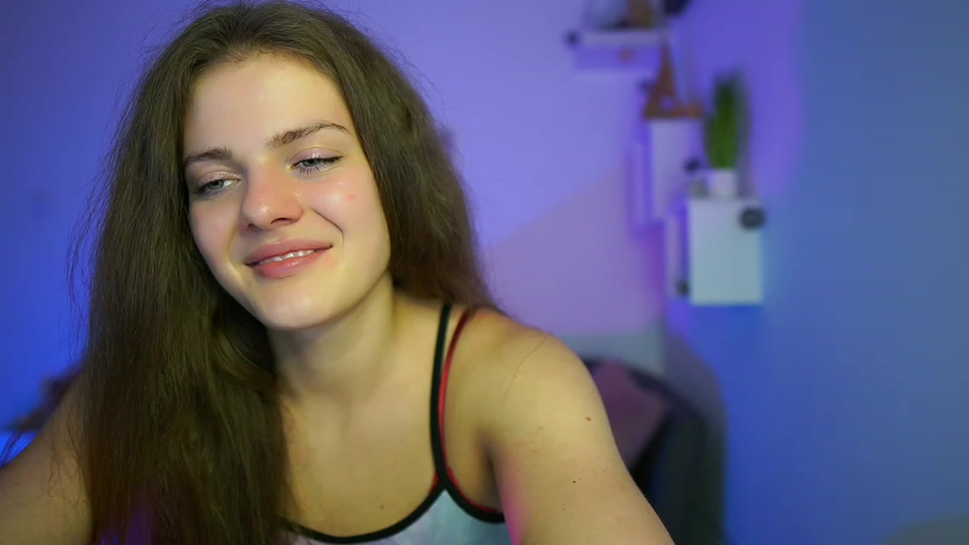 Gallery image thumbnail from Elly_Malkova_'s myfreecams stream on, 06/07/2023, 22:36 image 1 of 20