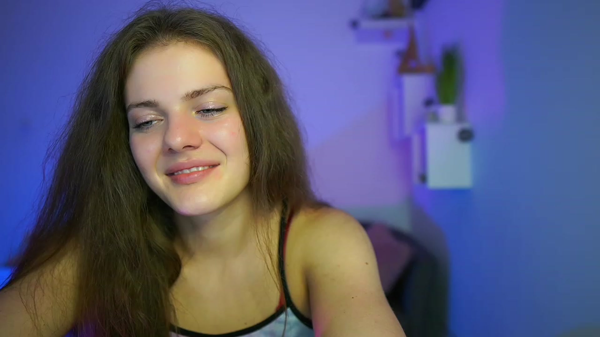 Gallery image thumbnail from Elly_Malkova_'s myfreecams stream on, 06/07/2023, 22:36 image 13 of 20