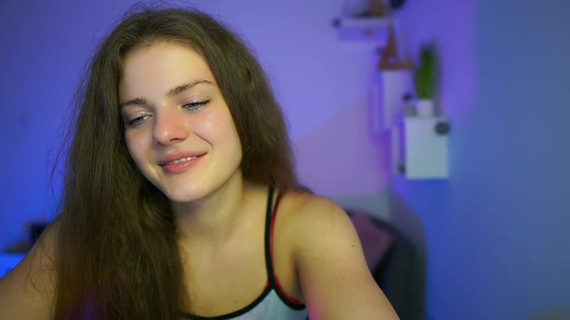 Gallery image thumbnail from Elly_Malkova_'s myfreecams stream on, 06/07/2023, 22:36 image 7 of 20