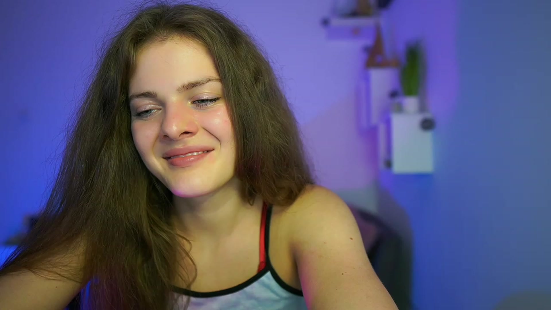 Gallery image thumbnail from Elly_Malkova_'s myfreecams stream on, 06/07/2023, 22:58 image 17 of 20
