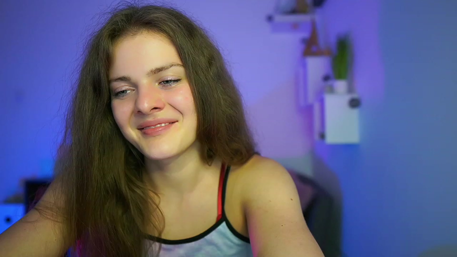 Gallery image thumbnail from Elly_Malkova_'s myfreecams stream on, 06/07/2023, 22:58 image 10 of 20
