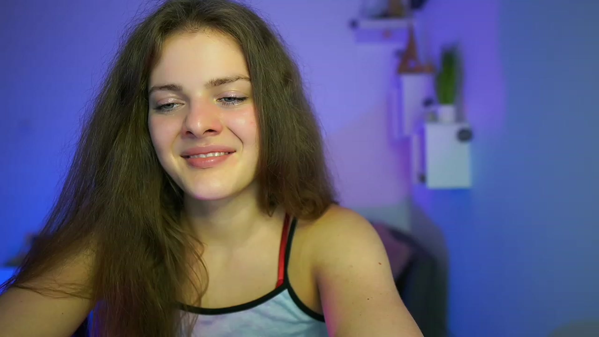 Gallery image thumbnail from Elly_Malkova_'s myfreecams stream on, 06/07/2023, 22:58 image 15 of 20