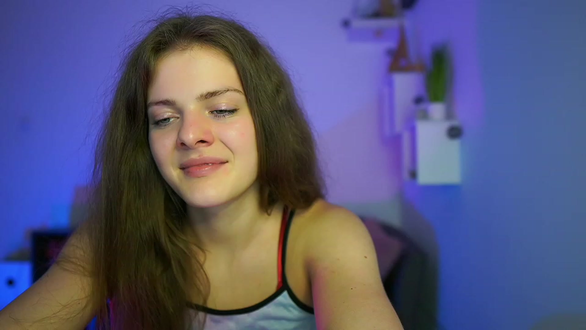 Gallery image thumbnail from Elly_Malkova_'s myfreecams stream on, 06/07/2023, 22:58 image 2 of 20
