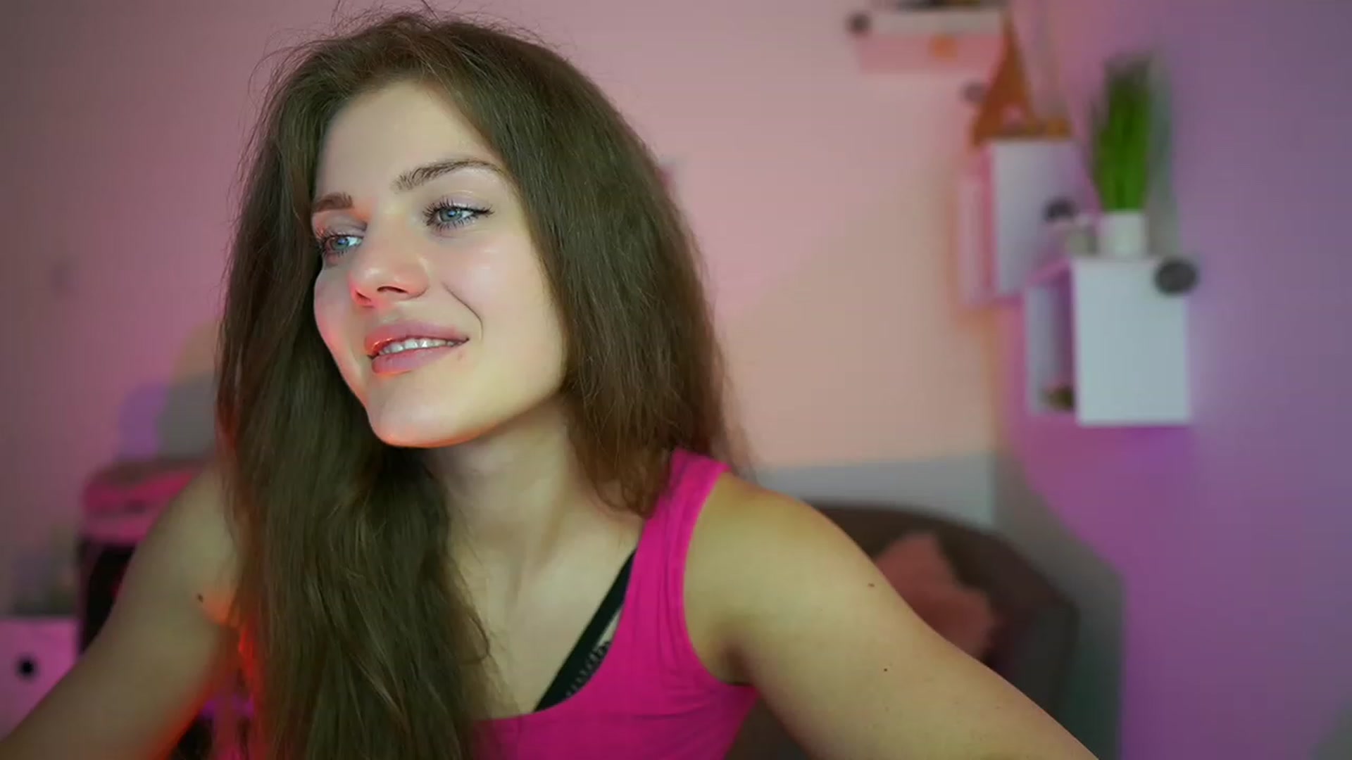 Gallery image thumbnail from Elly_Malkova_'s myfreecams stream on, 06/10/2023, 17:27 image 20 of 20