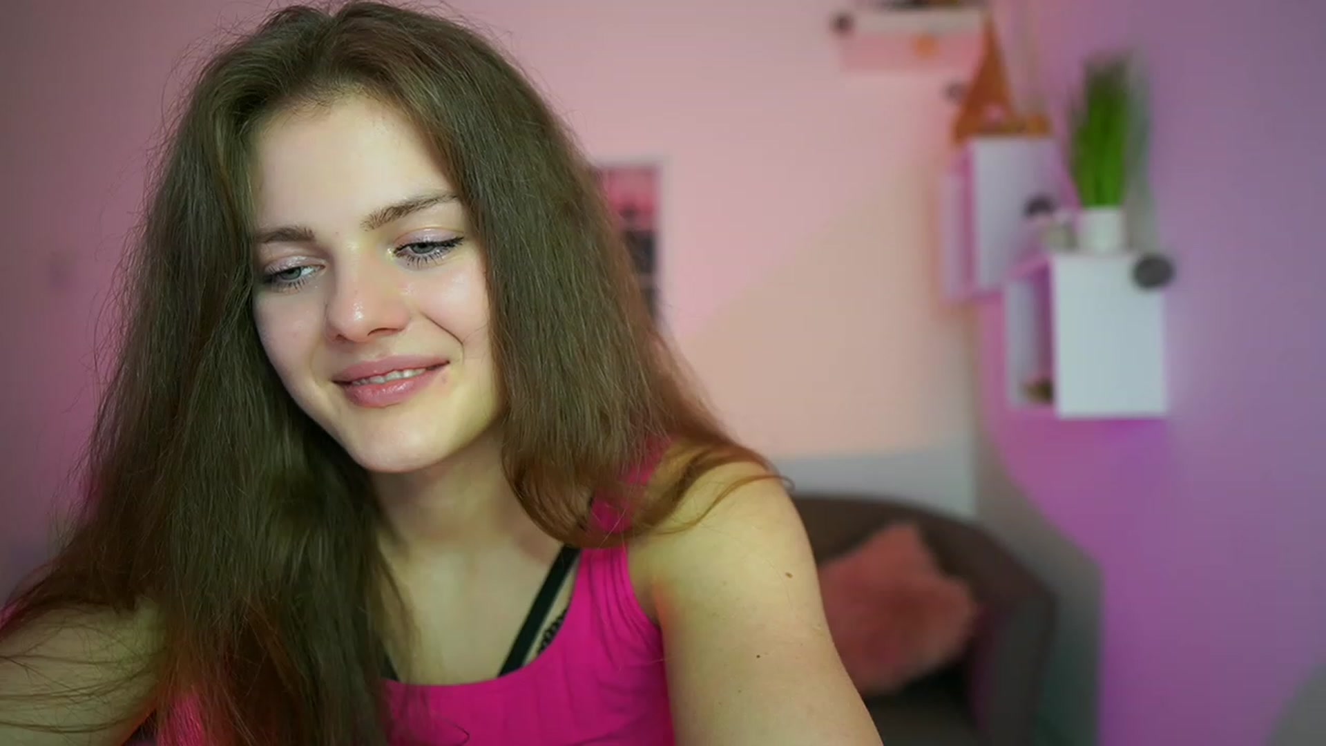 Gallery image thumbnail from Elly_Malkova_'s myfreecams stream on, 06/10/2023, 17:27 image 15 of 20