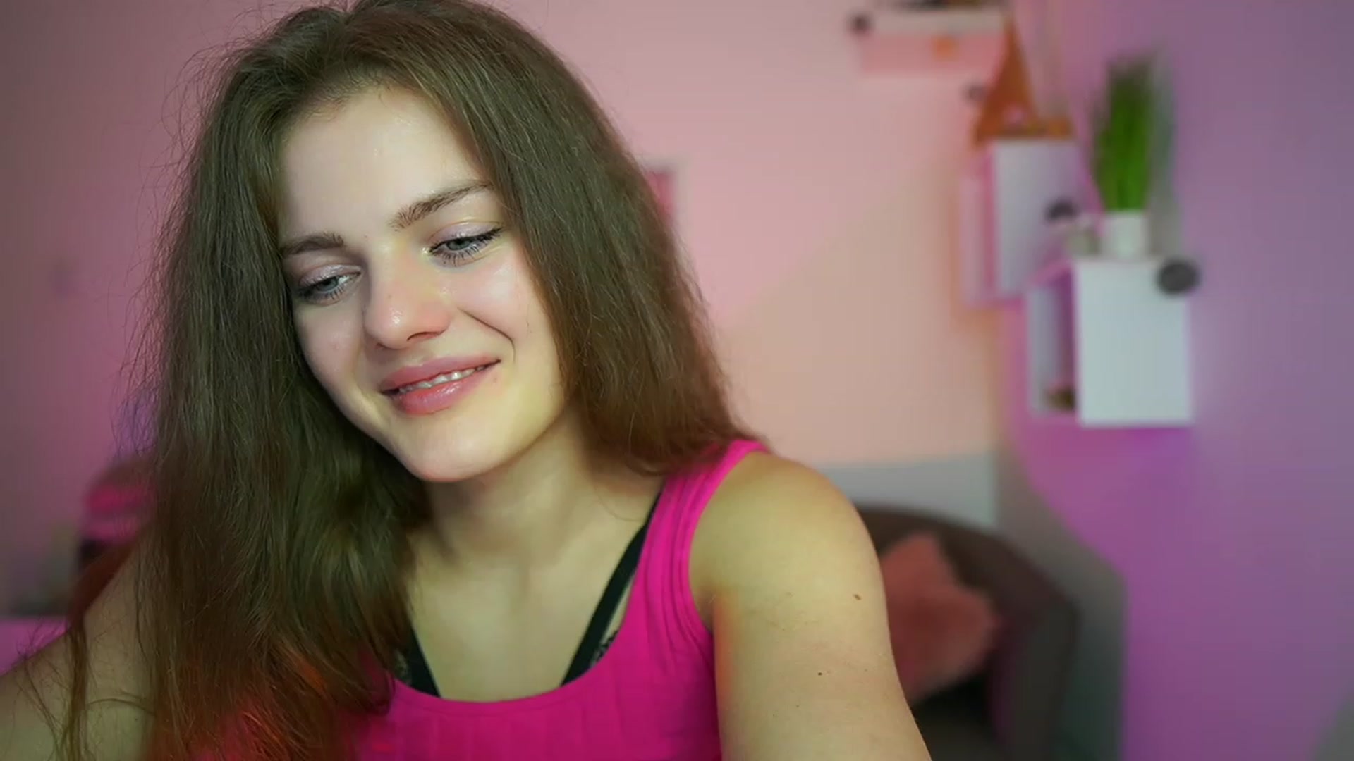 Gallery image thumbnail from Elly_Malkova_'s myfreecams stream on, 06/10/2023, 17:27 image 5 of 20
