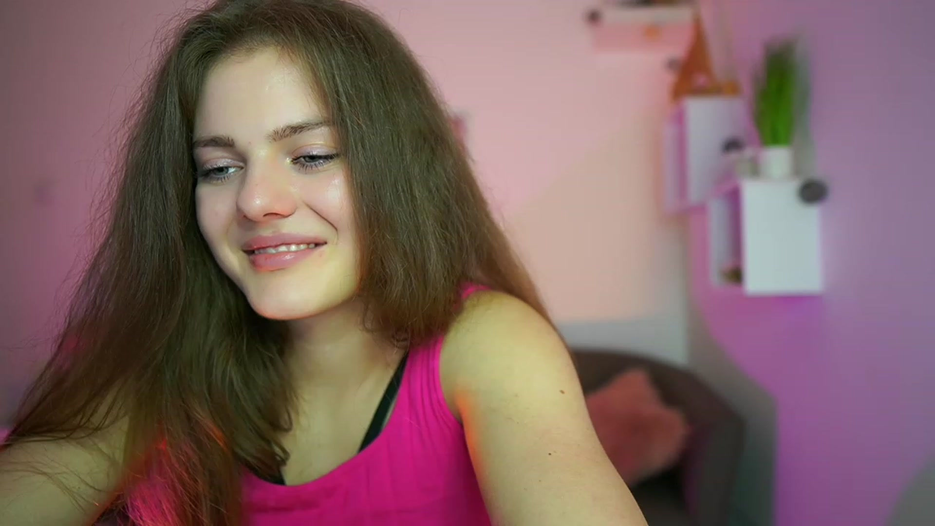 Gallery image thumbnail from Elly_Malkova_'s myfreecams stream on, 06/10/2023, 17:27 image 8 of 20