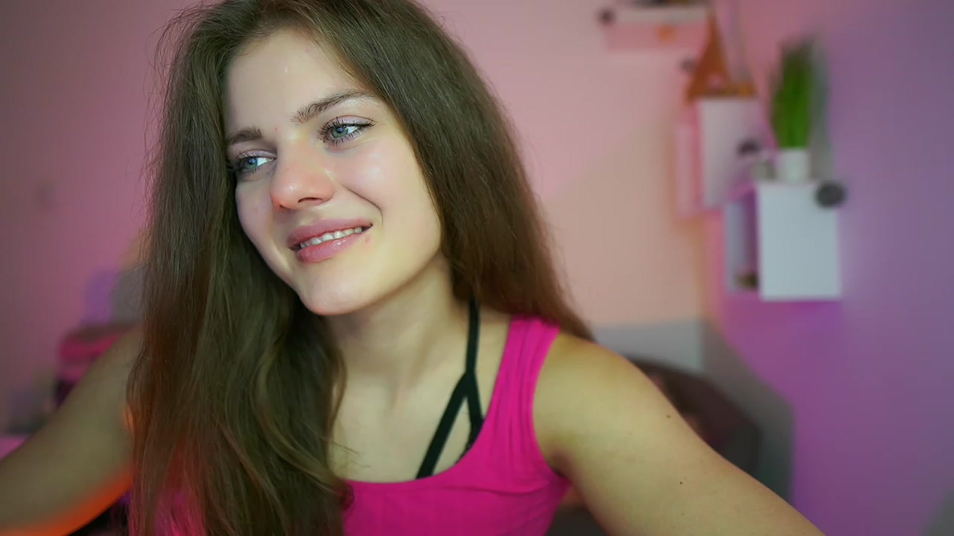 Gallery image thumbnail from Elly_Malkova_'s myfreecams stream on, 06/10/2023, 17:59 image 1 of 20