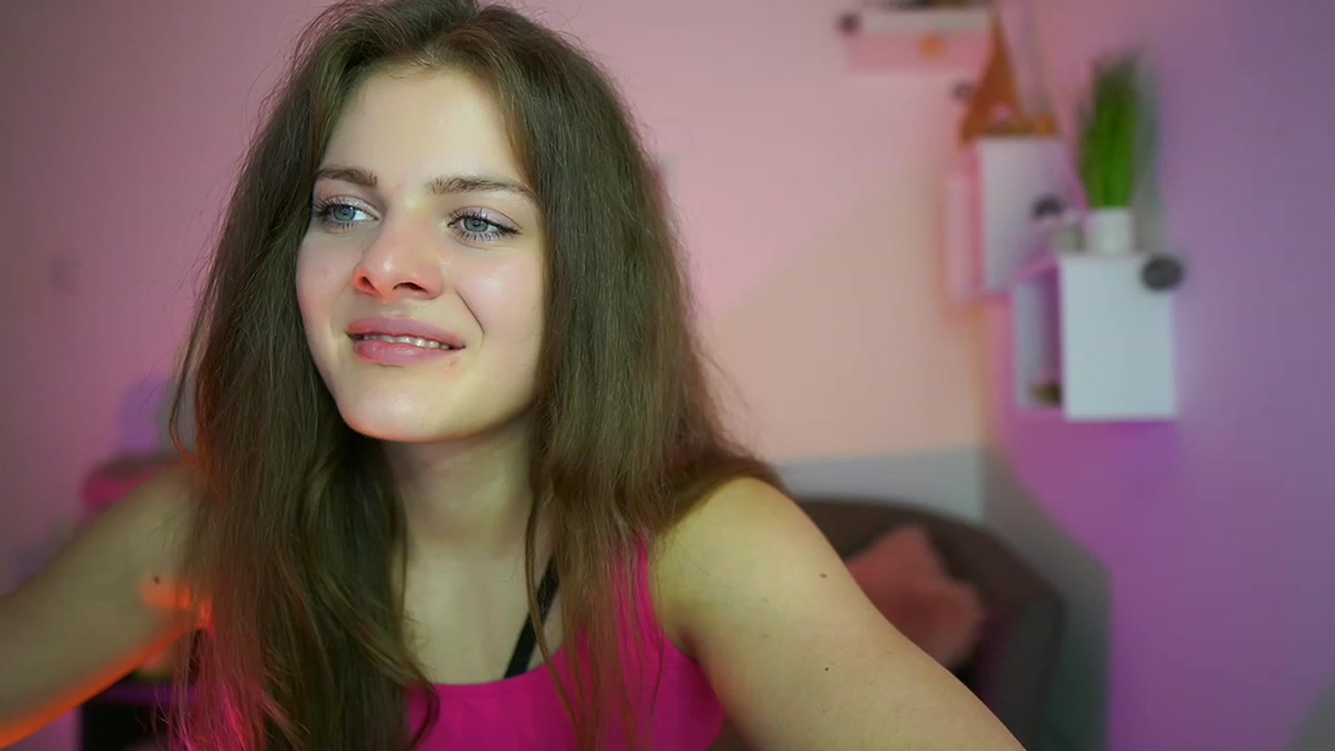 Gallery image thumbnail from Elly_Malkova_'s myfreecams stream on, 06/10/2023, 17:59 image 11 of 20