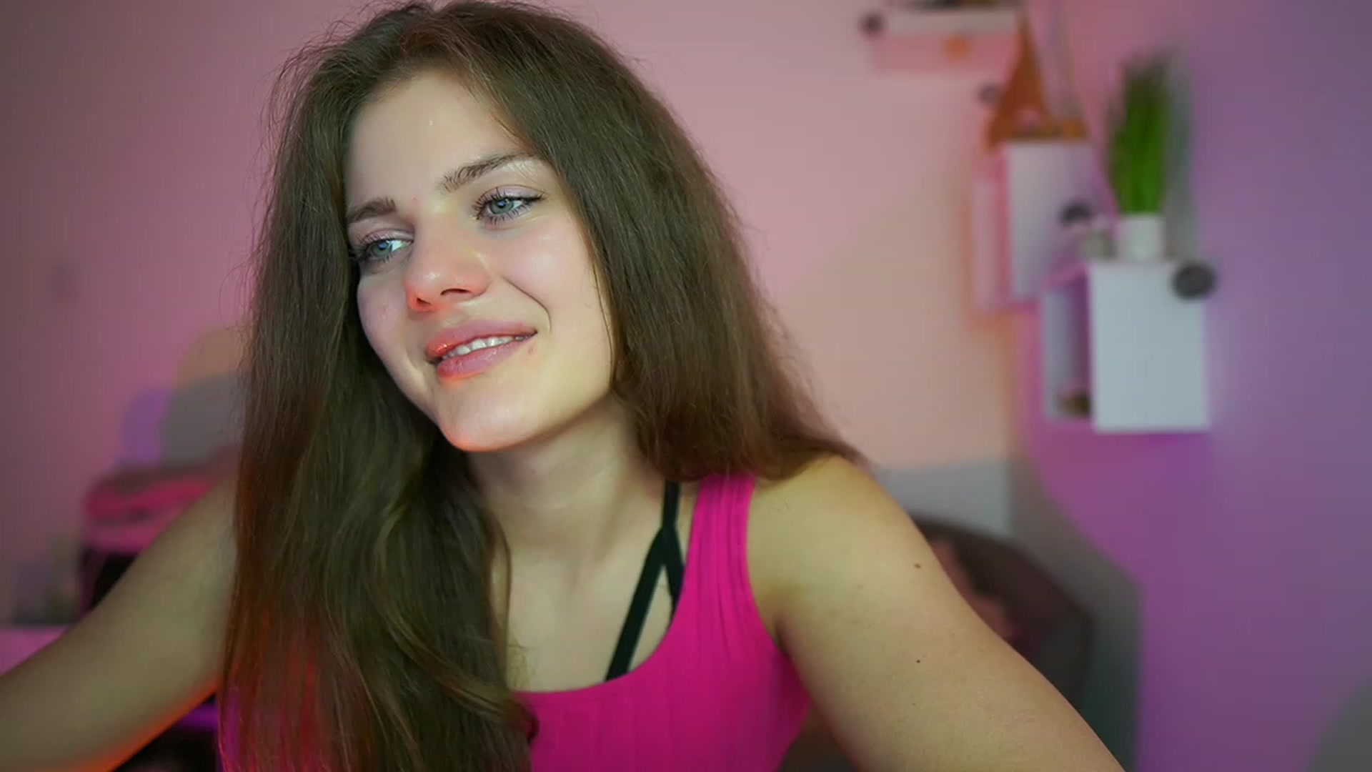 Gallery image thumbnail from Elly_Malkova_'s myfreecams stream on, 06/10/2023, 17:59 image 5 of 20