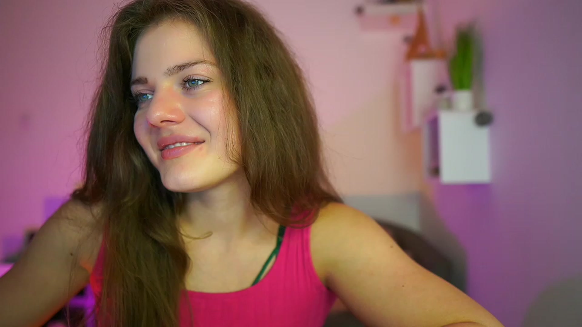 Gallery image thumbnail from Elly_Malkova_'s myfreecams stream on, 06/11/2023, 19:41 image 11 of 20