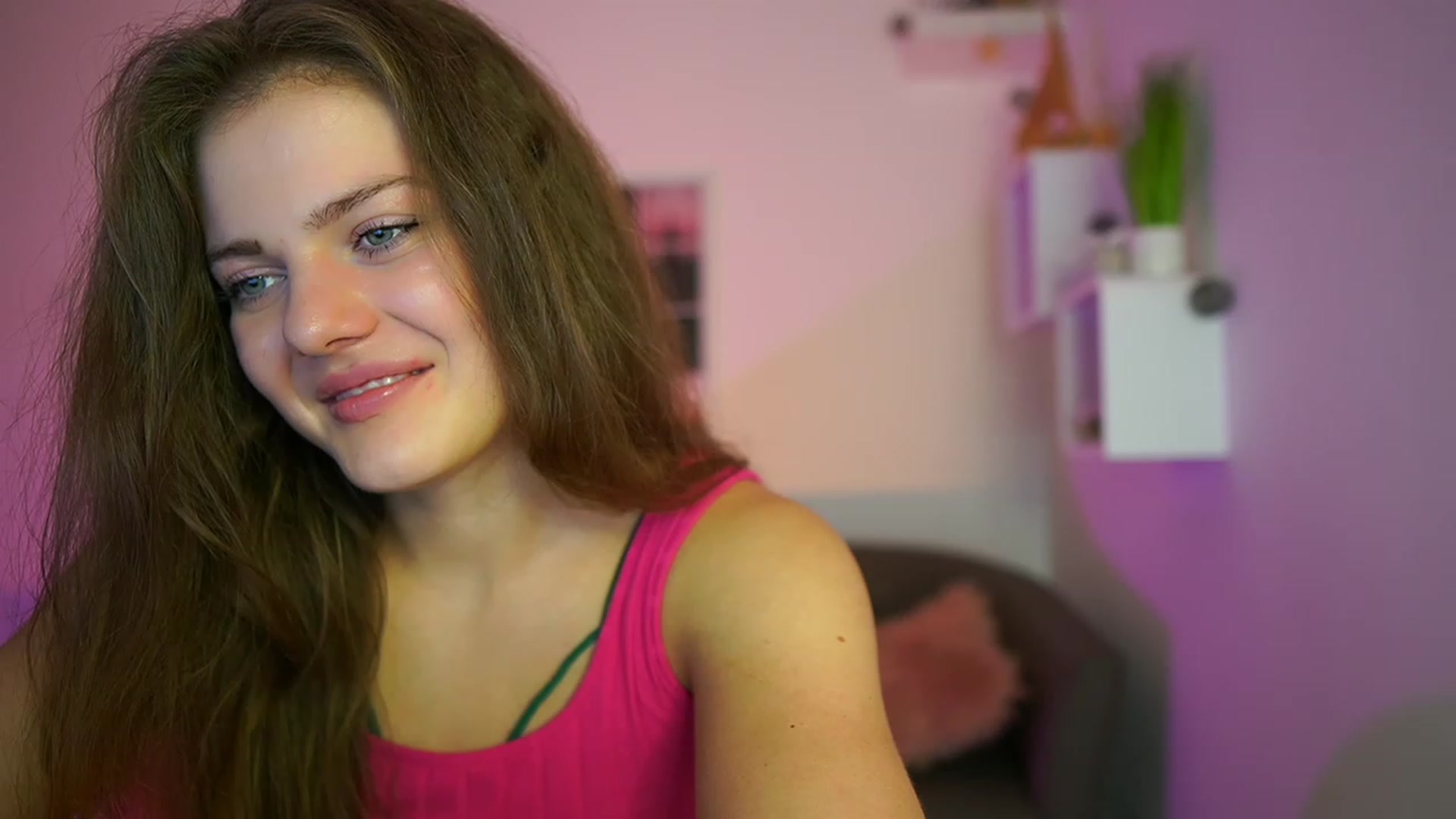 Gallery image thumbnail from Elly_Malkova_'s myfreecams stream on, 06/11/2023, 22:28 image 13 of 20