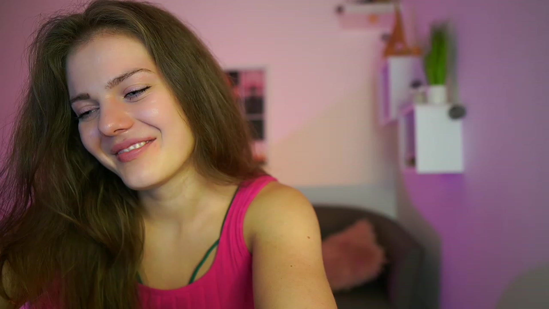 Gallery image thumbnail from Elly_Malkova_'s myfreecams stream on, 06/11/2023, 22:28 image 8 of 20