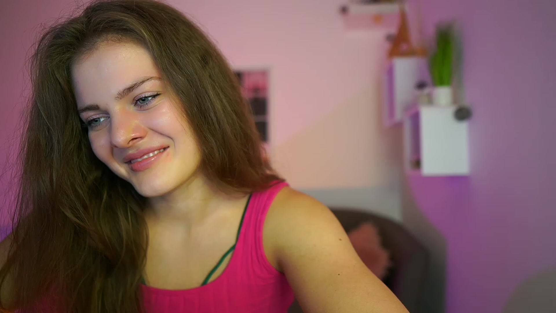 Gallery image thumbnail from Elly_Malkova_'s myfreecams stream on, 06/11/2023, 22:28 image 11 of 20