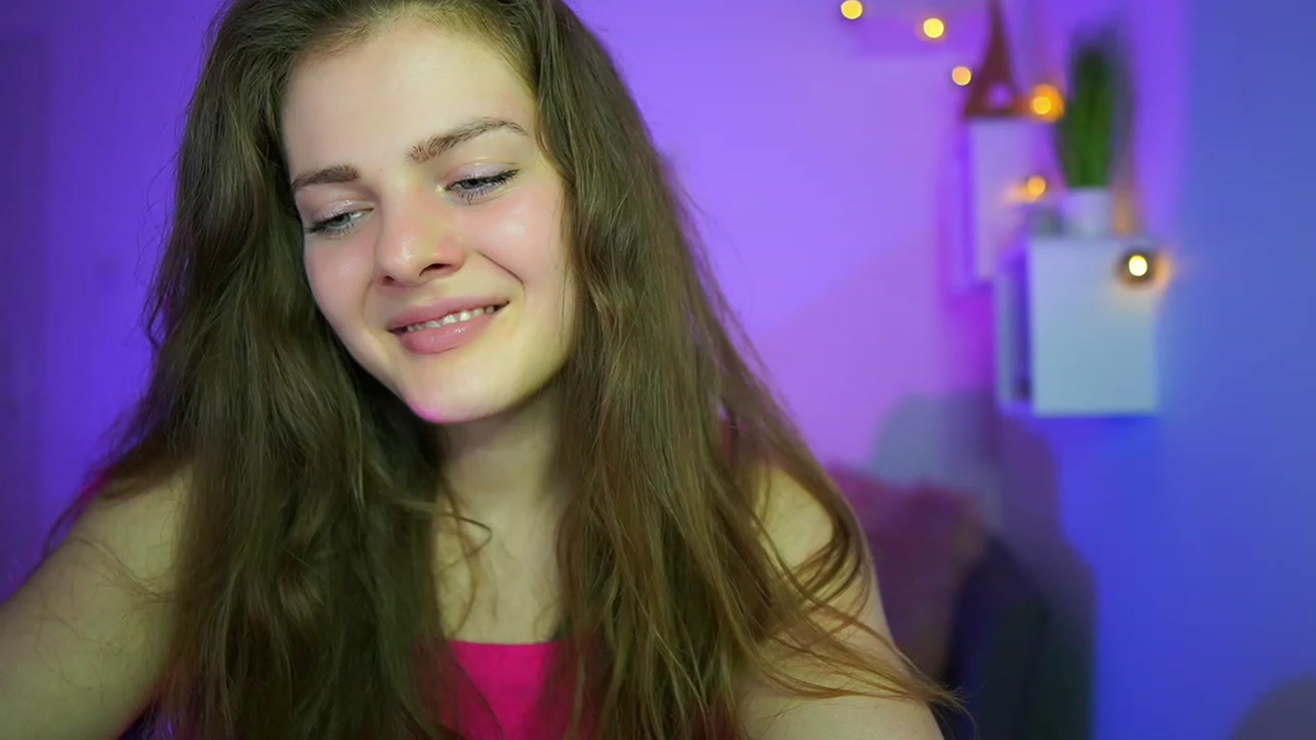 Gallery image thumbnail from Elly_Malkova_'s myfreecams stream on, 06/15/2023, 14:20 image 19 of 20