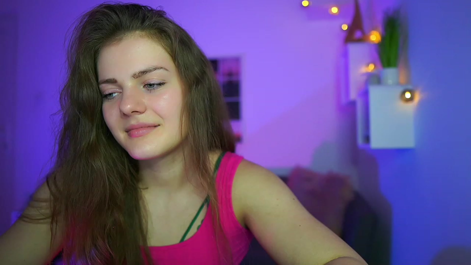 Gallery image thumbnail from Elly_Malkova_'s myfreecams stream on, 06/15/2023, 14:20 image 3 of 20
