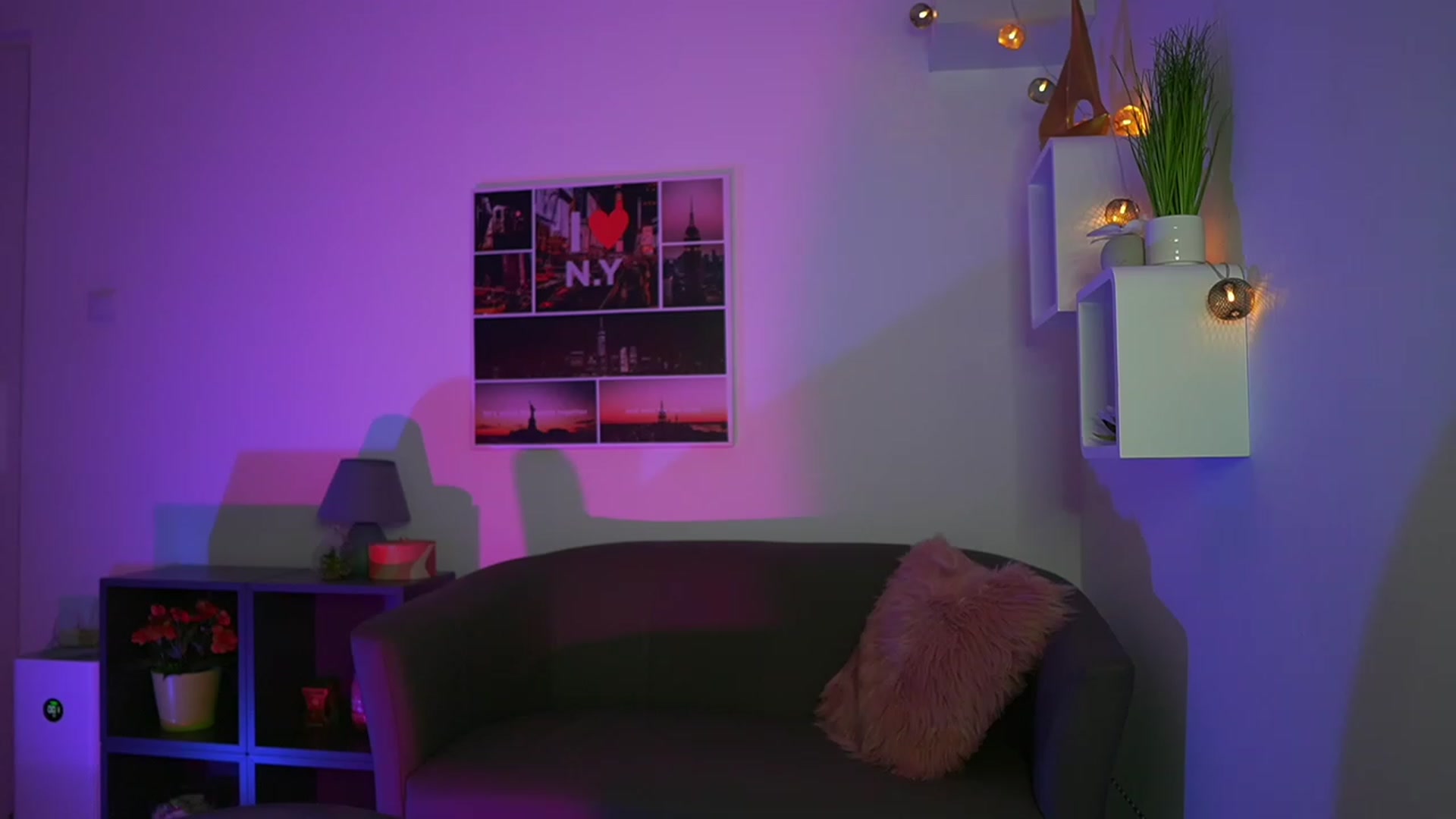 Gallery image thumbnail from Elly_Malkova_'s myfreecams stream on, 06/15/2023, 17:30 image 6 of 20
