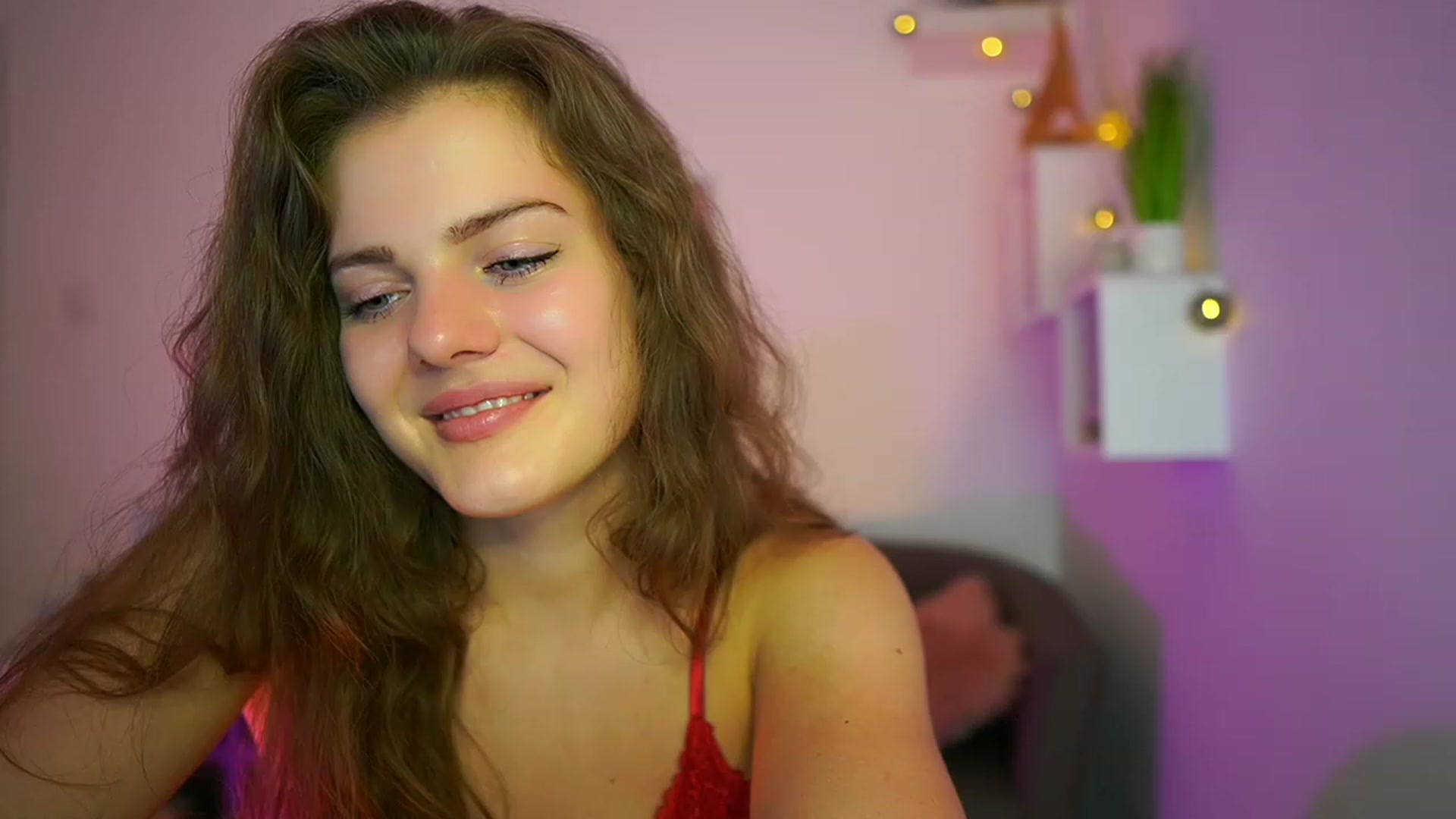 Gallery image thumbnail from Elly_Malkova_'s myfreecams stream on, 06/18/2023, 22:23 image 8 of 20