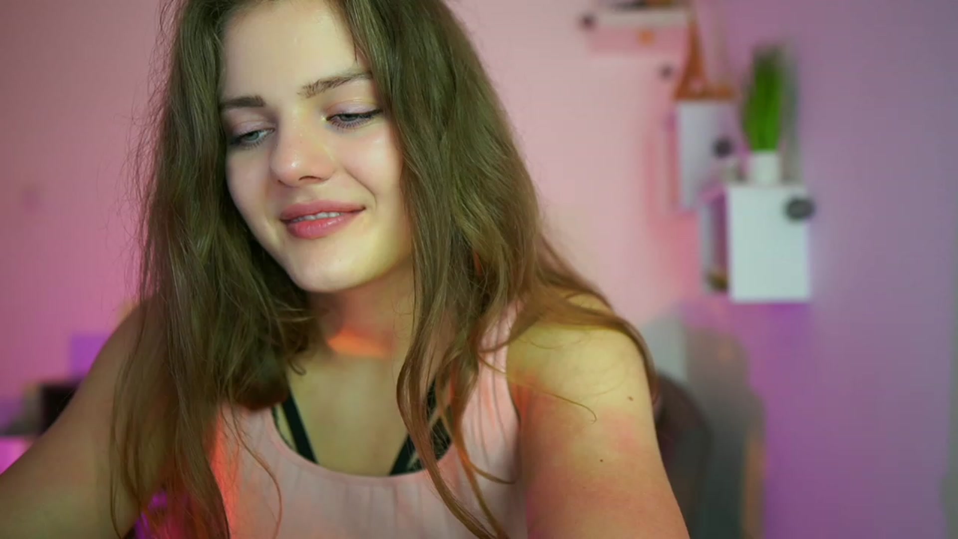 Gallery image thumbnail from Elly_Malkova_'s myfreecams stream on, 06/27/2023, 19:12 image 8 of 20