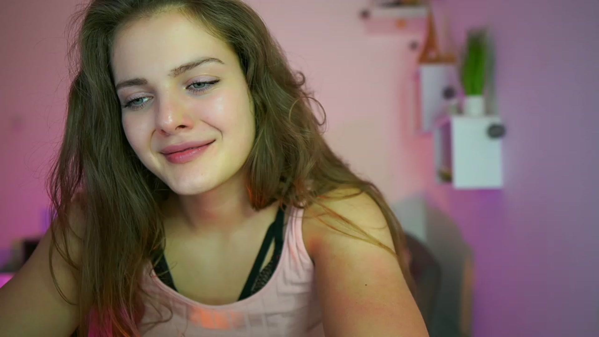 Gallery image thumbnail from Elly_Malkova_'s myfreecams stream on, 06/27/2023, 22:25 image 12 of 20