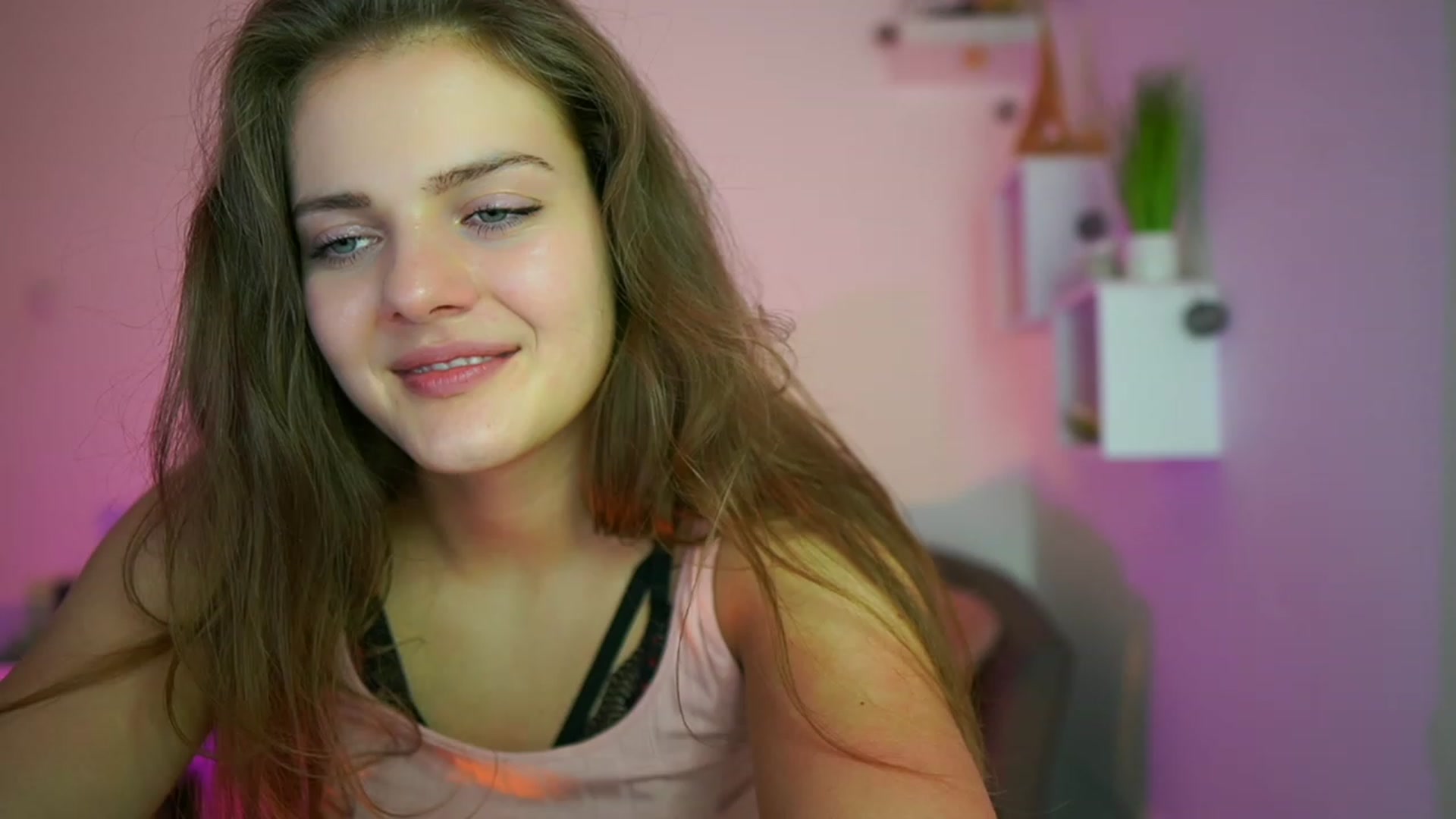 Gallery image thumbnail from Elly_Malkova_'s myfreecams stream on, 06/27/2023, 23:01 image 3 of 20