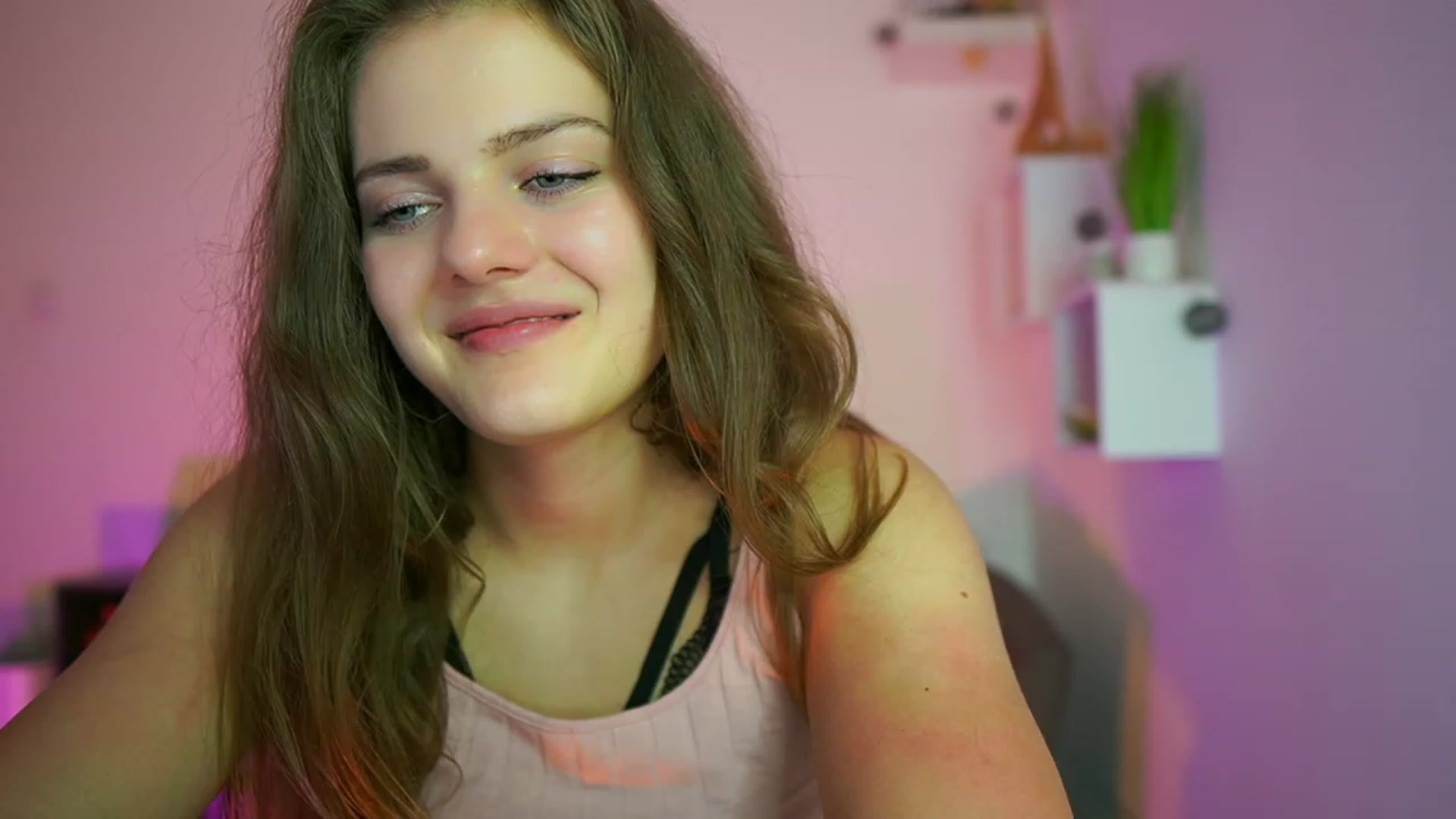 Gallery image thumbnail from Elly_Malkova_'s myfreecams stream on, 06/27/2023, 23:01 image 7 of 20