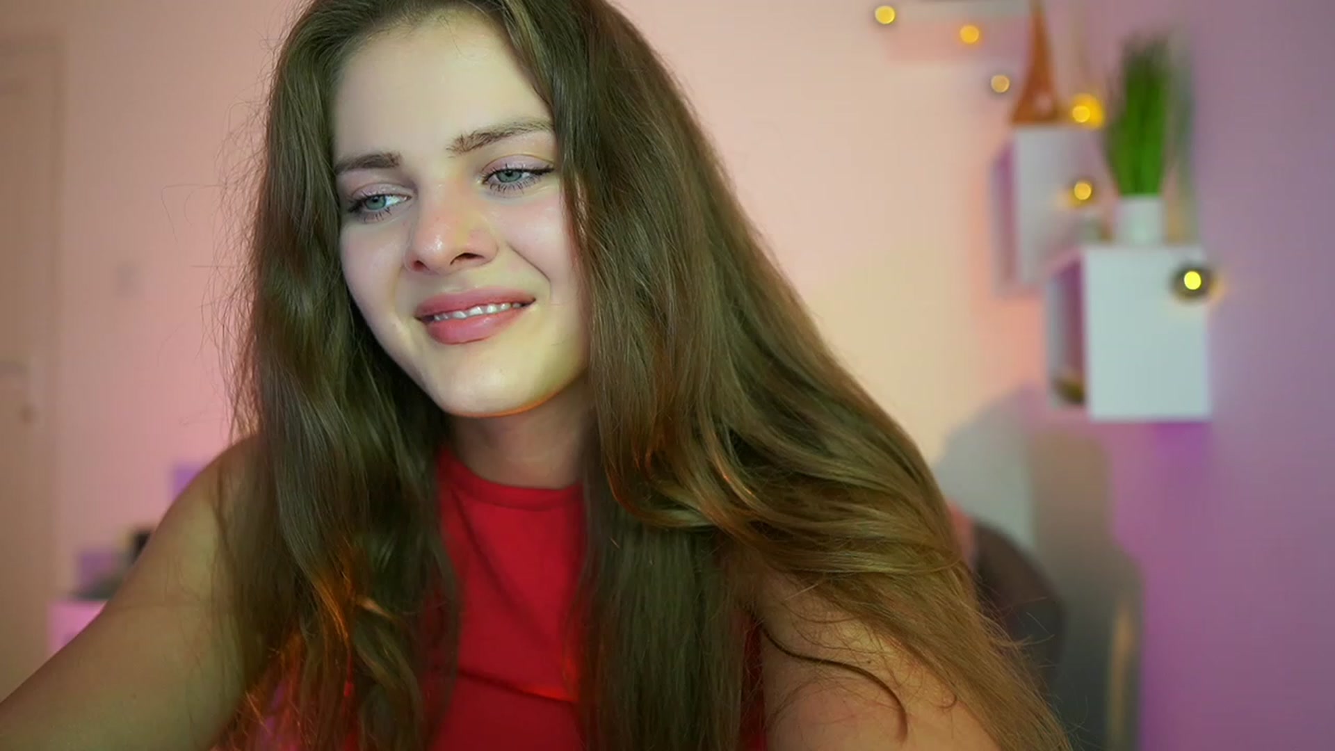 Gallery image thumbnail from Elly_Malkova_'s myfreecams stream on, 06/28/2023, 20:25 image 2 of 20