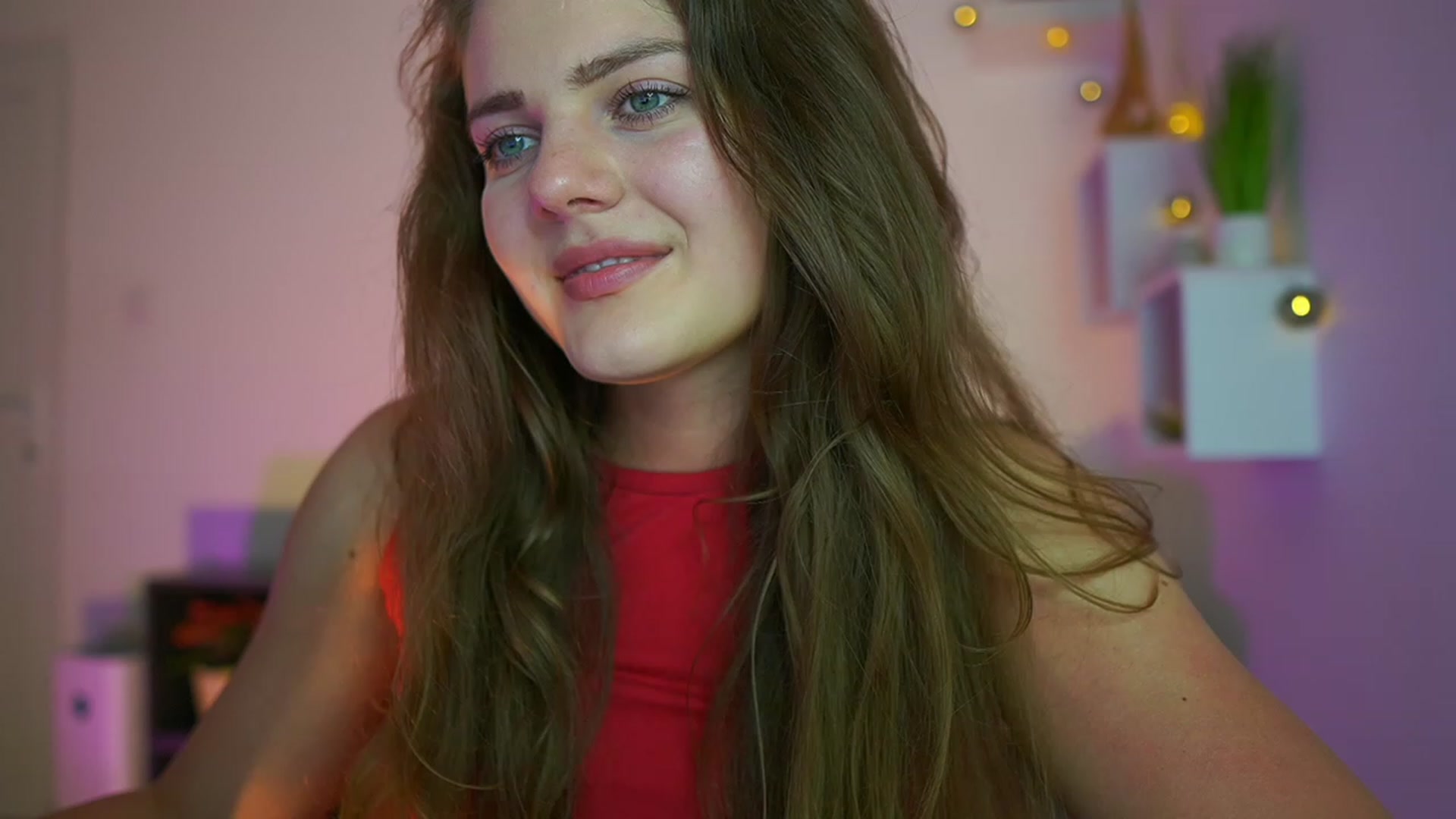 Gallery image thumbnail from Elly_Malkova_'s myfreecams stream on, 06/28/2023, 20:25 image 6 of 20
