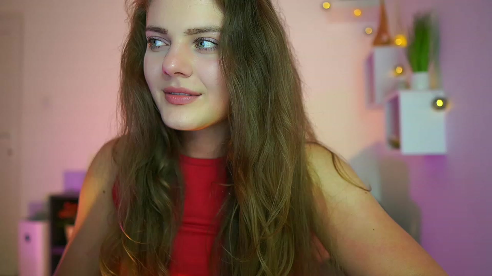 Gallery image thumbnail from Elly_Malkova_'s myfreecams stream on, 06/28/2023, 20:25 image 4 of 20
