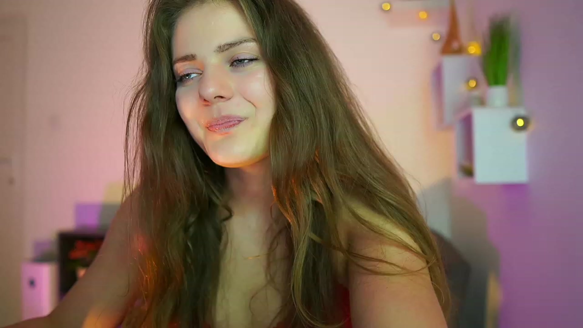 Gallery image thumbnail from Elly_Malkova_'s myfreecams stream on, 06/28/2023, 21:30 image 14 of 20
