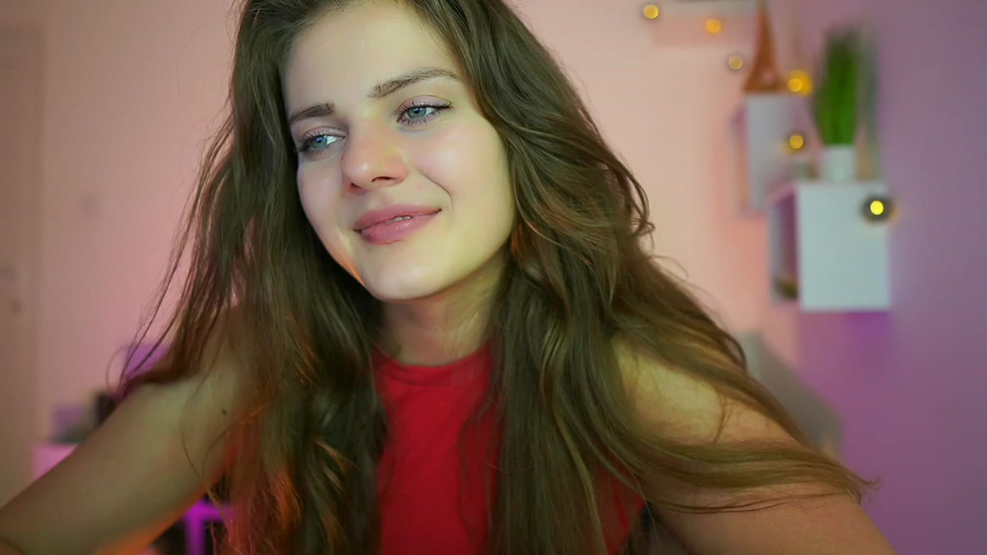 Gallery image thumbnail from Elly_Malkova_'s myfreecams stream on, 06/28/2023, 22:39 image 3 of 20