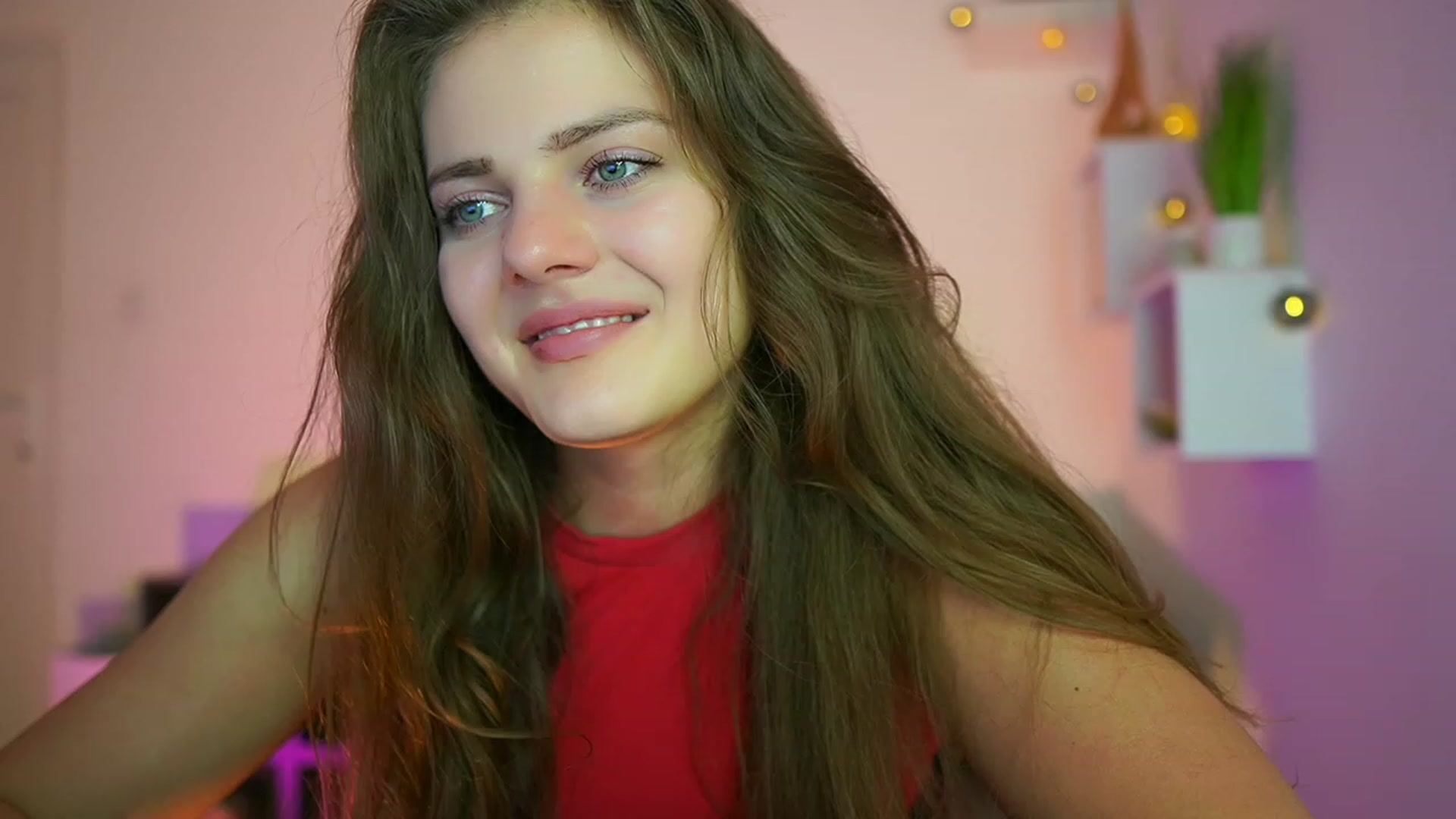 Gallery image thumbnail from Elly_Malkova_'s myfreecams stream on, 06/28/2023, 22:39 image 2 of 20