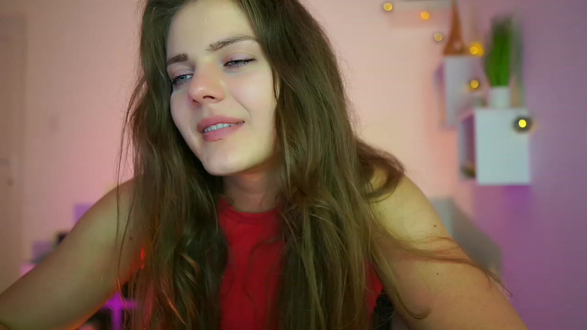Gallery image thumbnail from Elly_Malkova_'s myfreecams stream on, 06/28/2023, 22:39 image 12 of 20