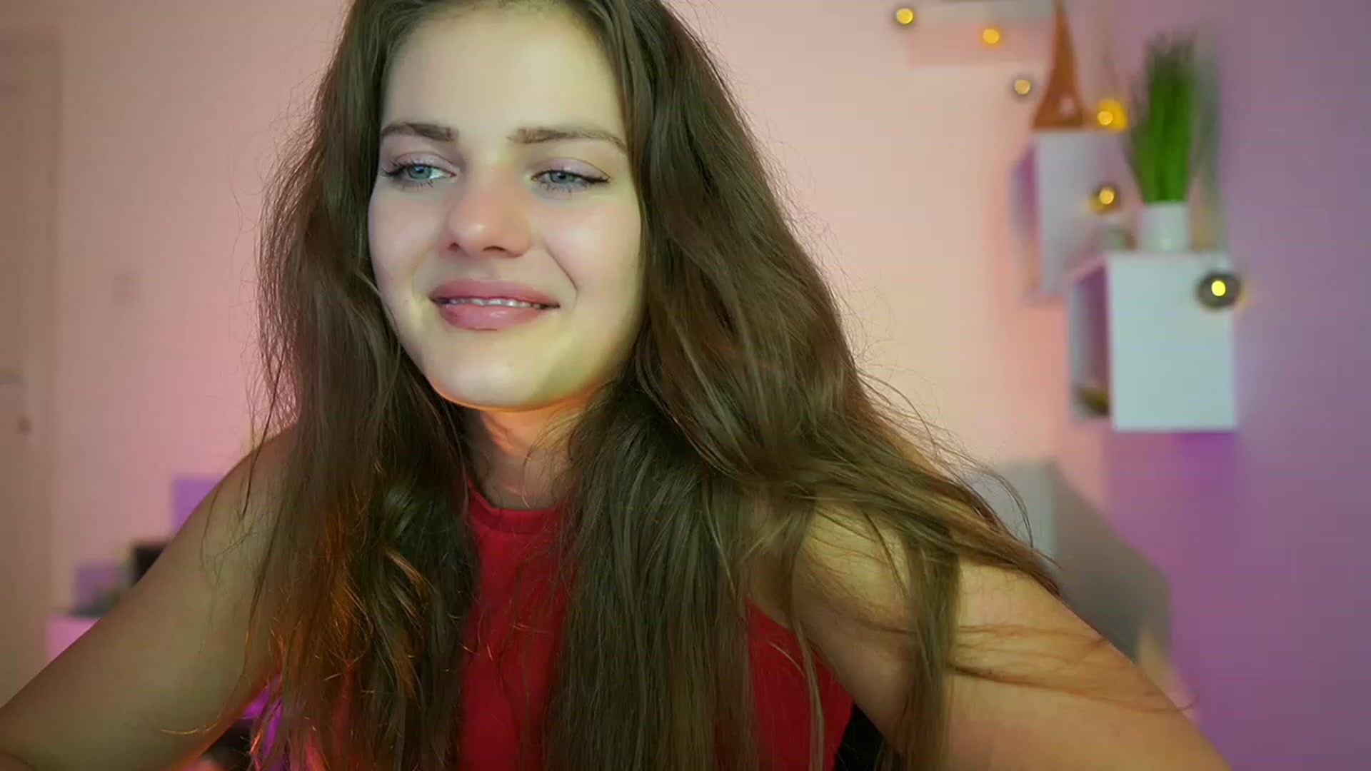 Gallery image thumbnail from Elly_Malkova_'s myfreecams stream on, 06/28/2023, 22:39 image 14 of 20