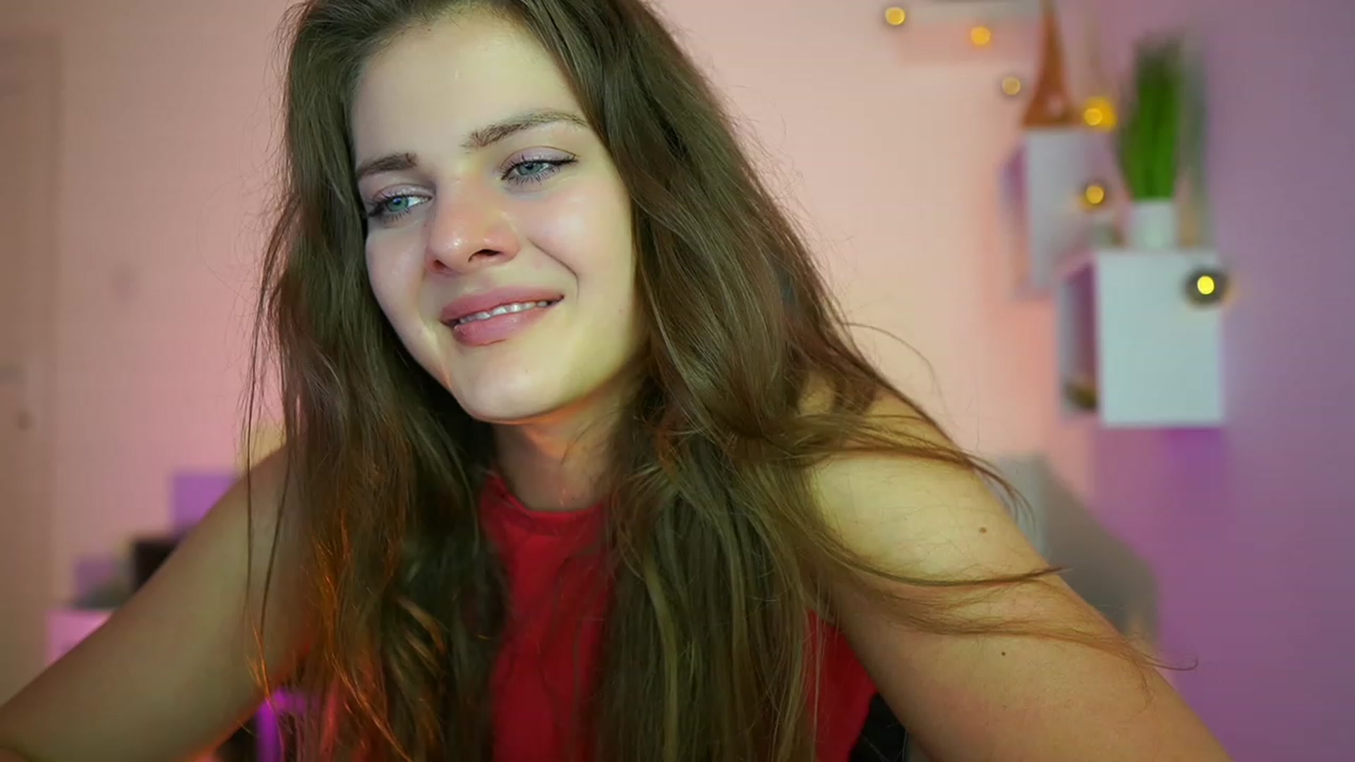 Gallery image thumbnail from Elly_Malkova_'s myfreecams stream on, 06/28/2023, 22:39 image 13 of 20