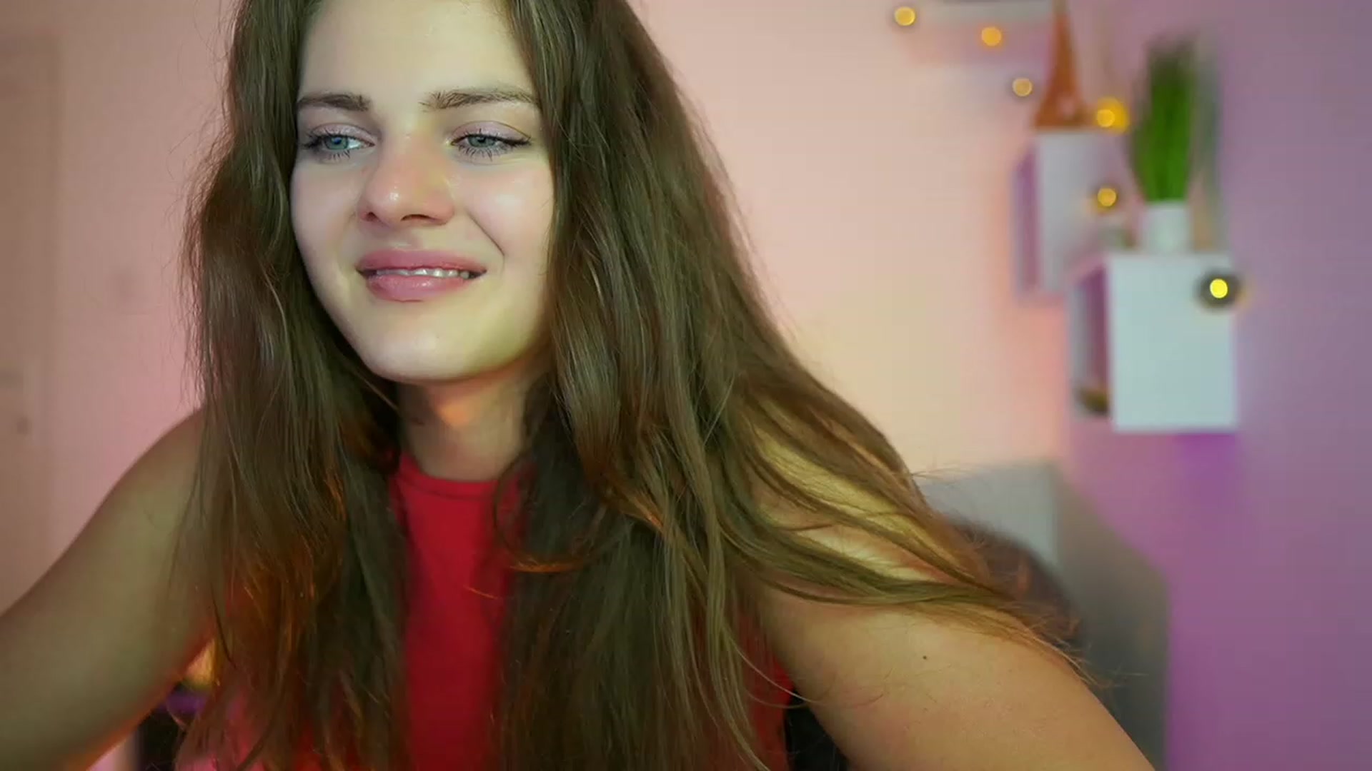 Gallery image thumbnail from Elly_Malkova_'s myfreecams stream on, 06/28/2023, 23:10 image 14 of 20
