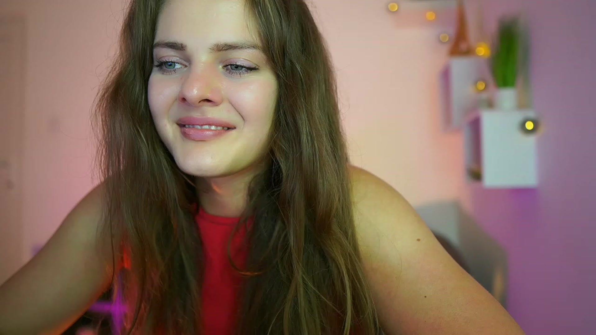 Gallery image thumbnail from Elly_Malkova_'s myfreecams stream on, 06/28/2023, 23:10 image 18 of 20