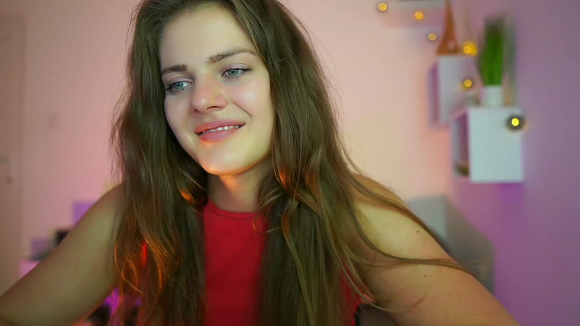 Gallery image thumbnail from Elly_Malkova_'s myfreecams stream on, 06/28/2023, 23:10 image 2 of 20